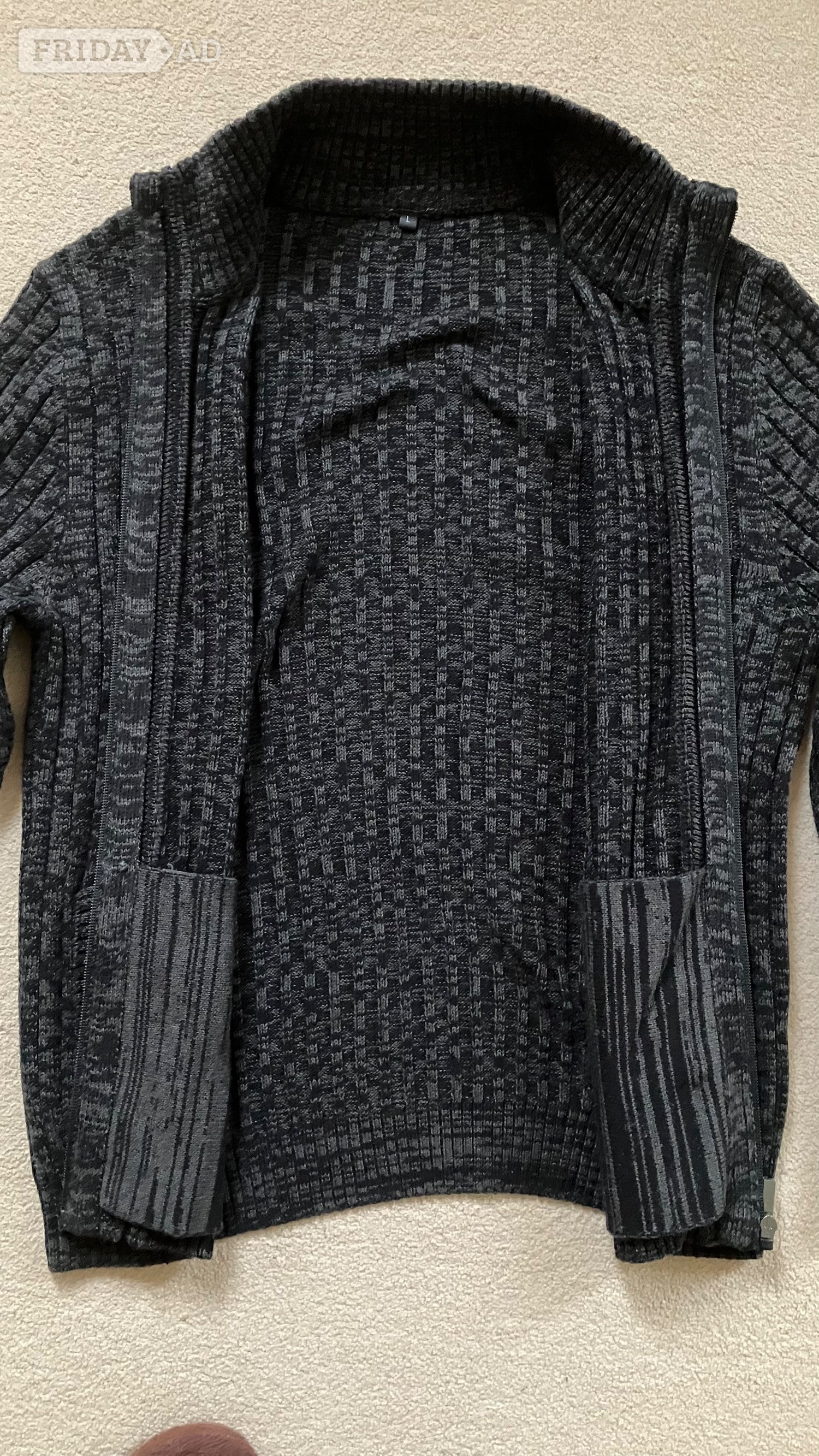 Men’s Black zip up cardigan with pockets. LARGE.- NEW - Clothing, Footwear & Accessories in Peacehaven