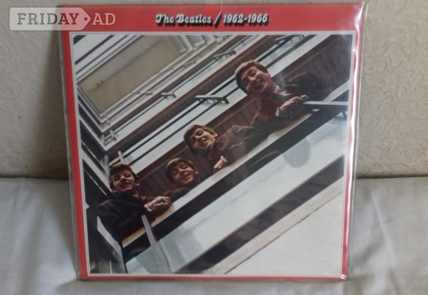 BEATLES RED DOUBLE SINGLES ALBUM in Littlehampton