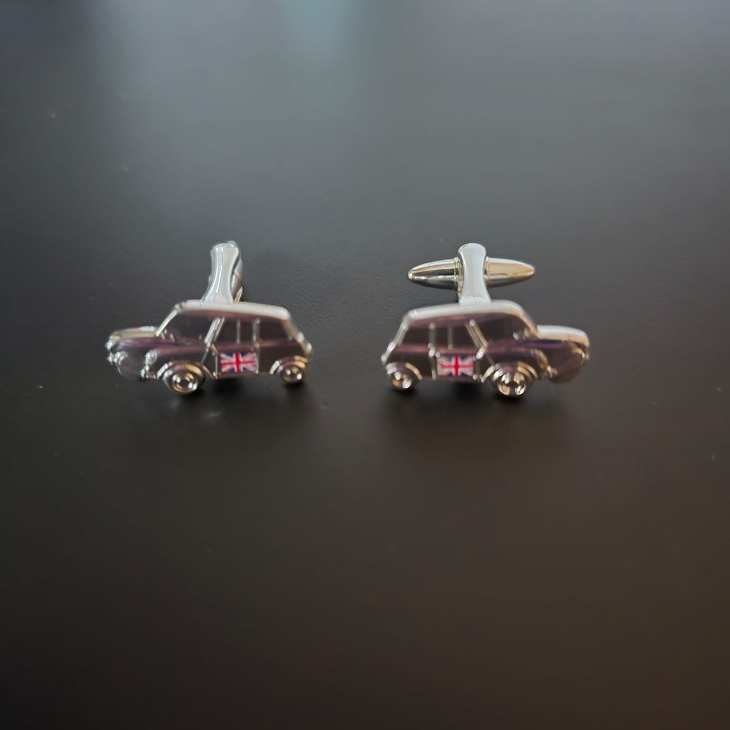 Retro Mini Car Cufflinks with Union Jack Flag Detail – Never Worn