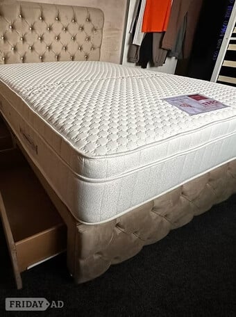4 Foot - Handmade ROMNEY Divan with 4 Drawers, Floor standing Hb 