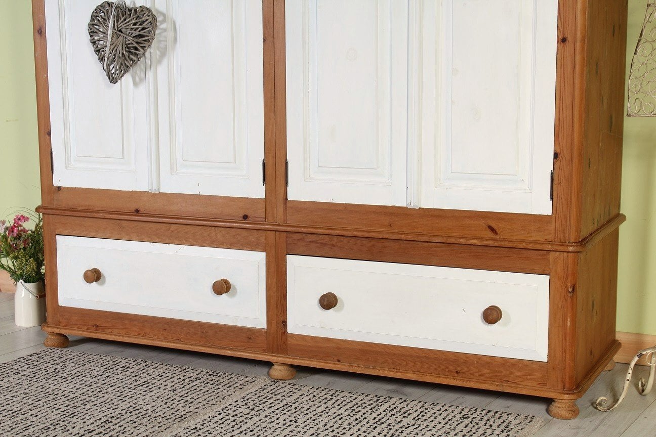 Delivery Options-Pine Farmhouse 4 Door Wardrobe Sits On Bun Feet - Furniture in Hailsham