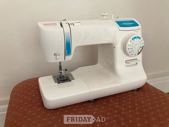 Toyota Sewing Machine 
