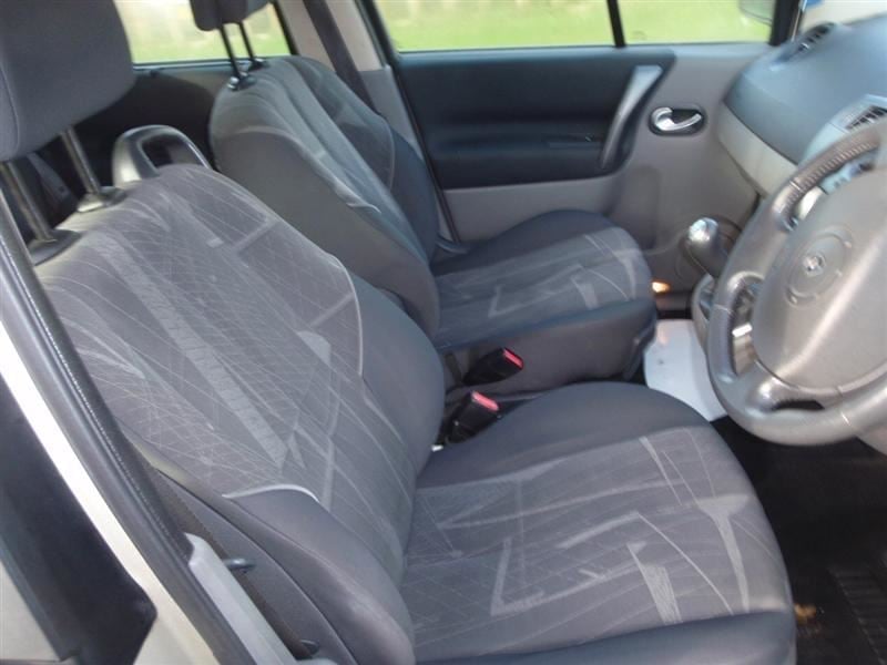Renault Scenic 2006 - Cars