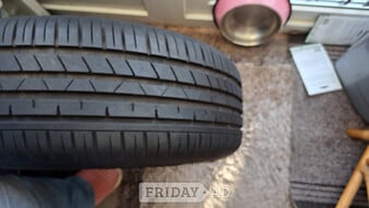Wheel with unused tyre