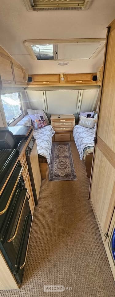 abbey expression  5 berth  with easy move motor mover air awning - Motorhomes & Caravans