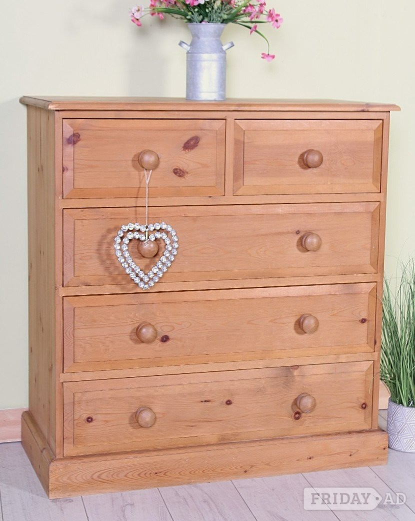 UK Delivery - Farmhouse Pine Chest Of Drawers Clean Condition in Hailsham