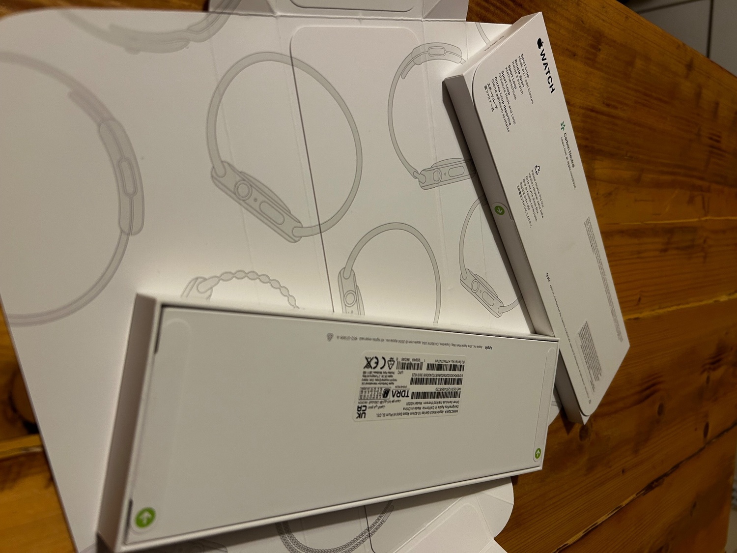 Apple Watch Series 10 (SEALED)