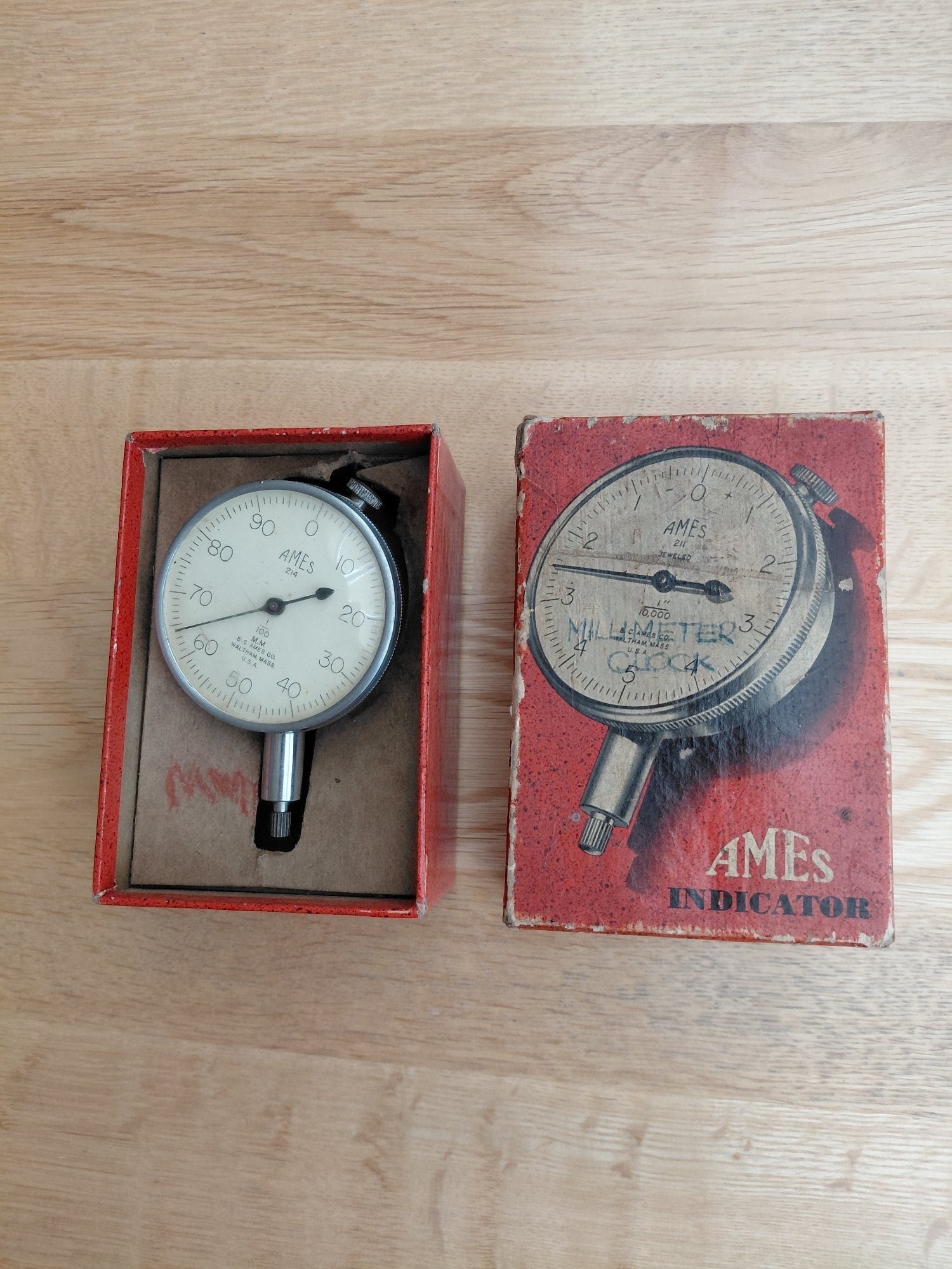Winchester  Vintage AMES Dial Indicator Gauge – Good Condition