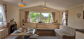 Static caravan for sale on 12 month park in malvern