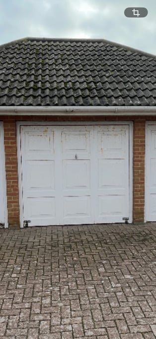 Garage to let 