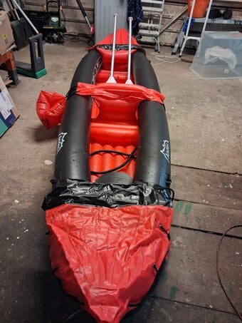 Andes inflatable canoe with foot pump