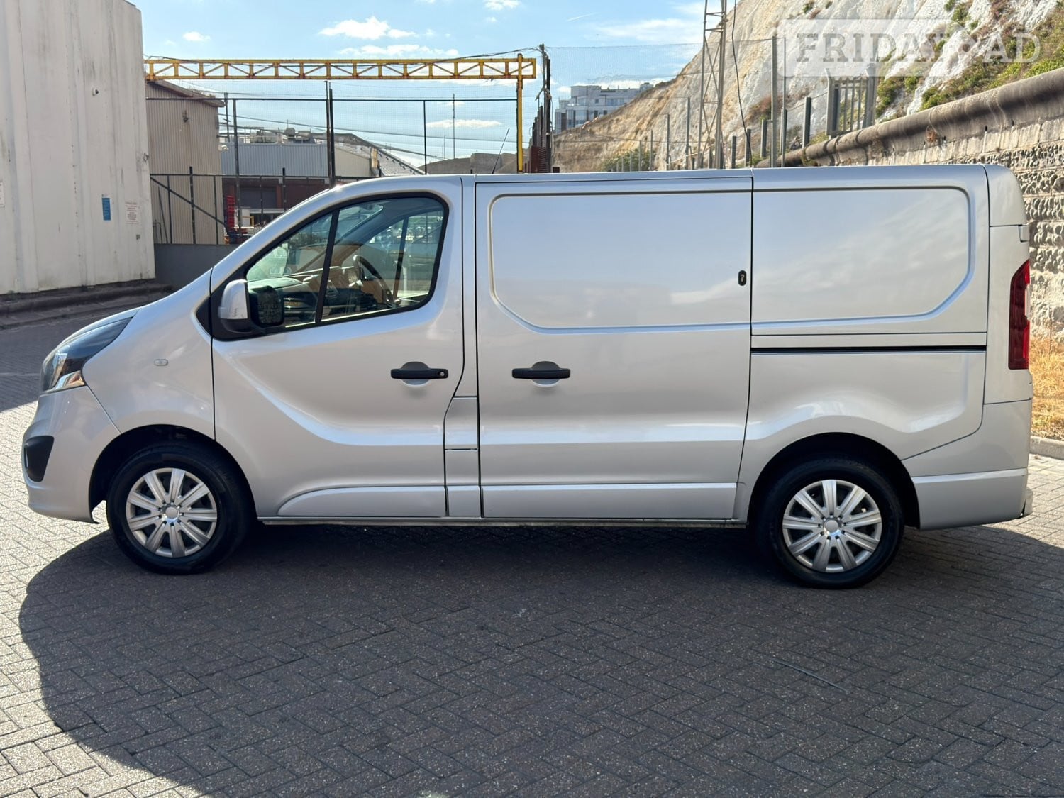 [ berth ]Vauxhall Vivaro Sportive
