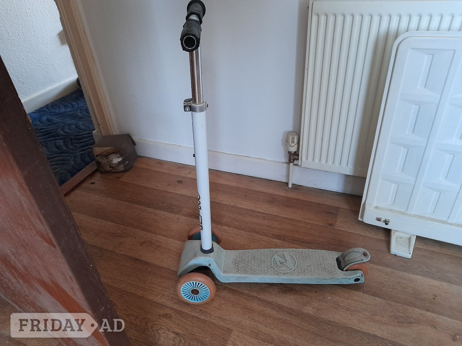 Bristol Boys bike & 2 x 3 wheel scooters