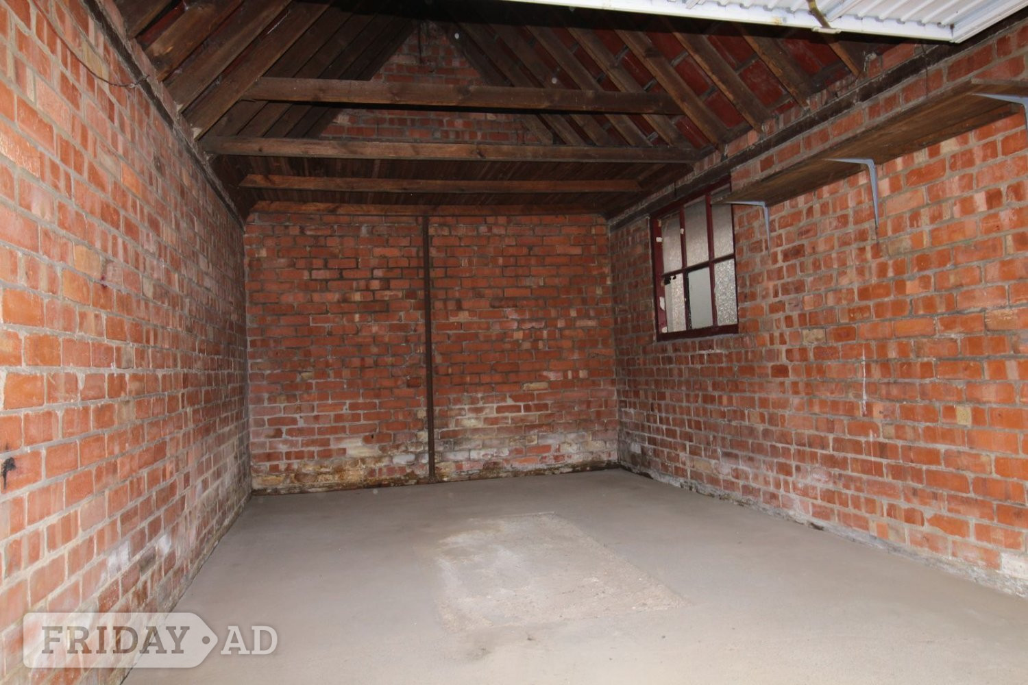 Secure Garage / Storage Unit to Let – Close to Lincoln City Centr - Garages & Parking in Lincoln