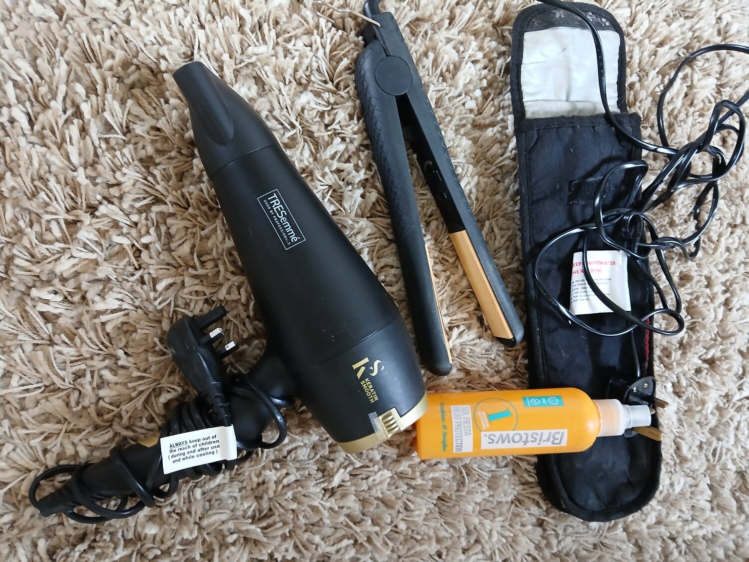 Hair dryer hair straighteners case and heat protection spray T