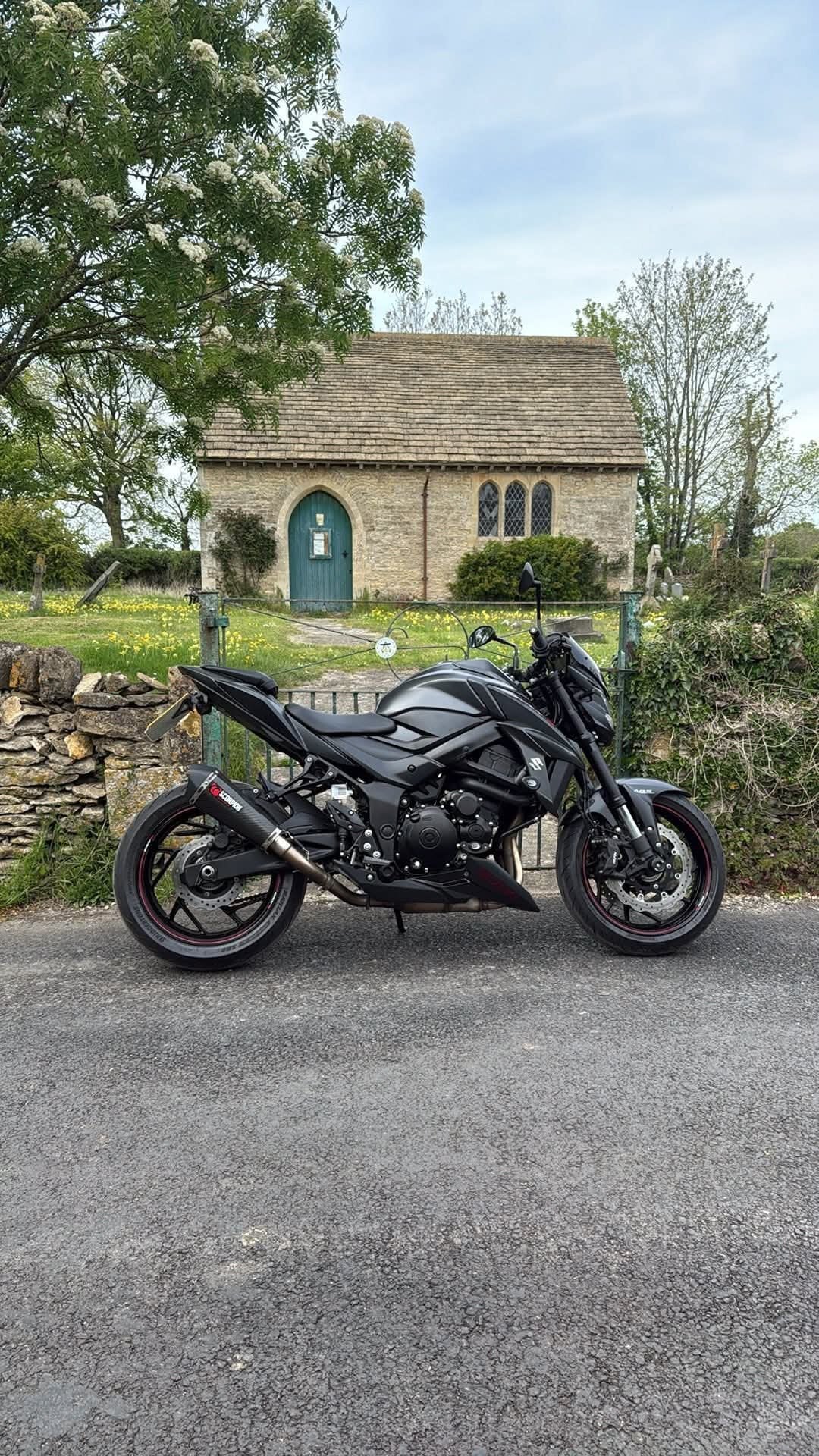 [ berth ]Suzuki Gsxs 750