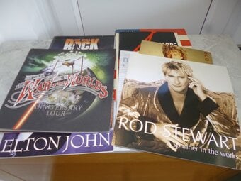 Theatre souvenier brochures