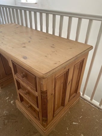 Pine Quality Desk