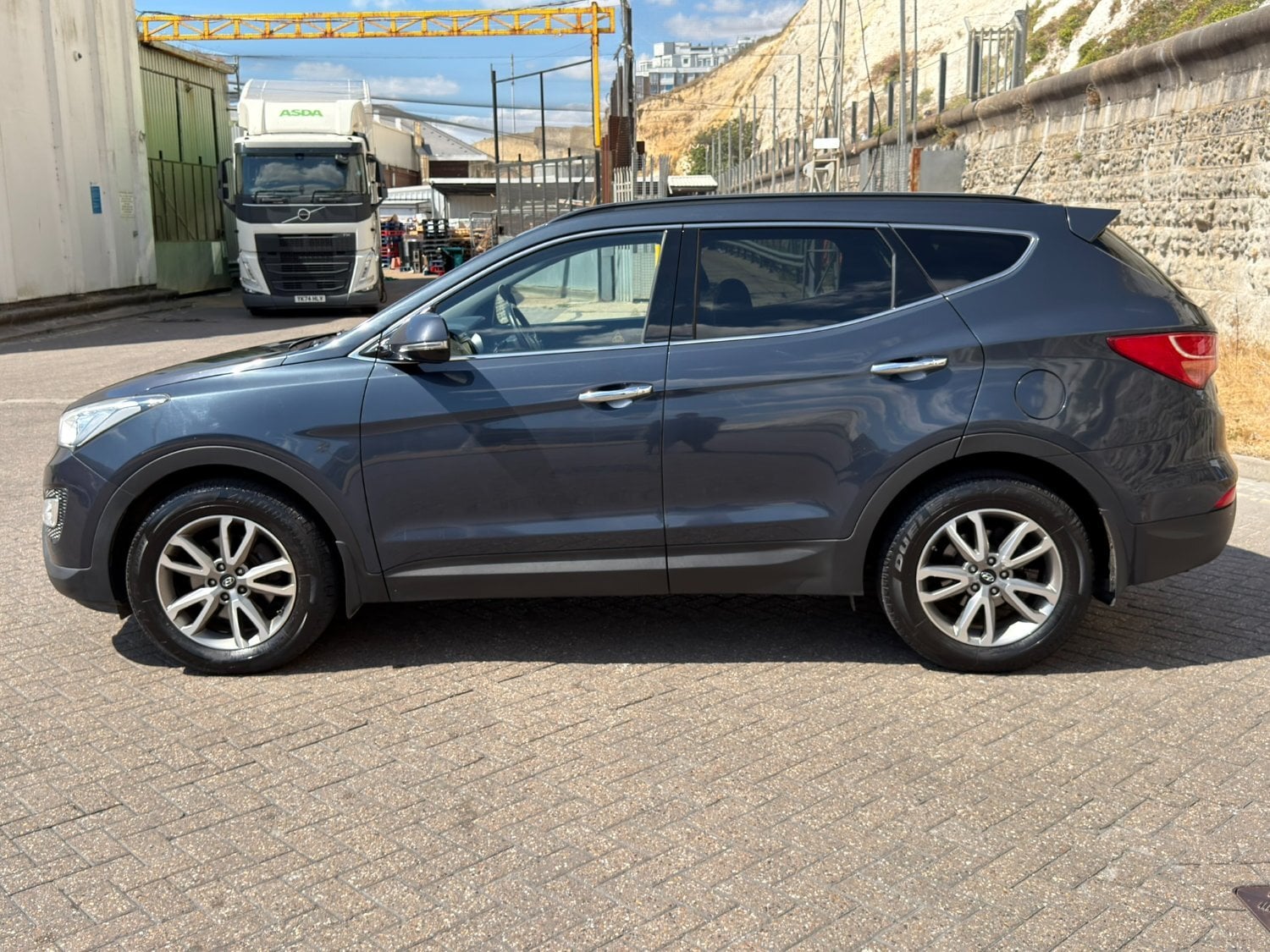 [ berth ]Hyundai Santa Fe