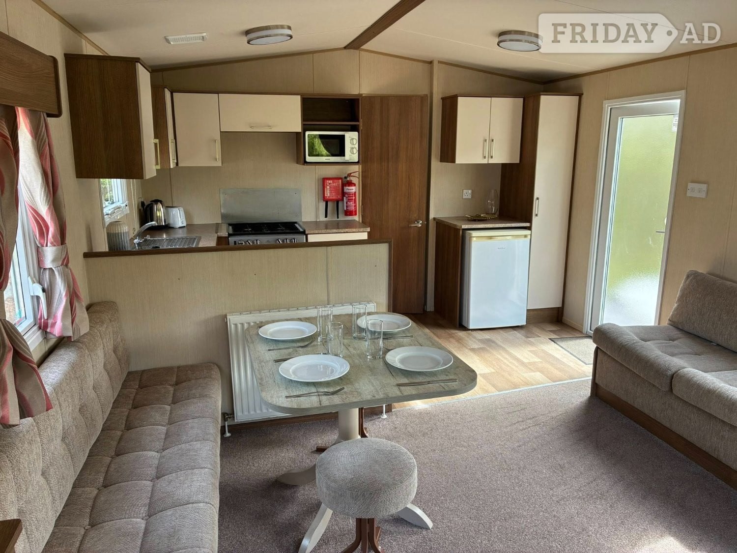**Beautiful 3bedroom holiday home-20 year licence** - Travel & Holidays in Ventnor