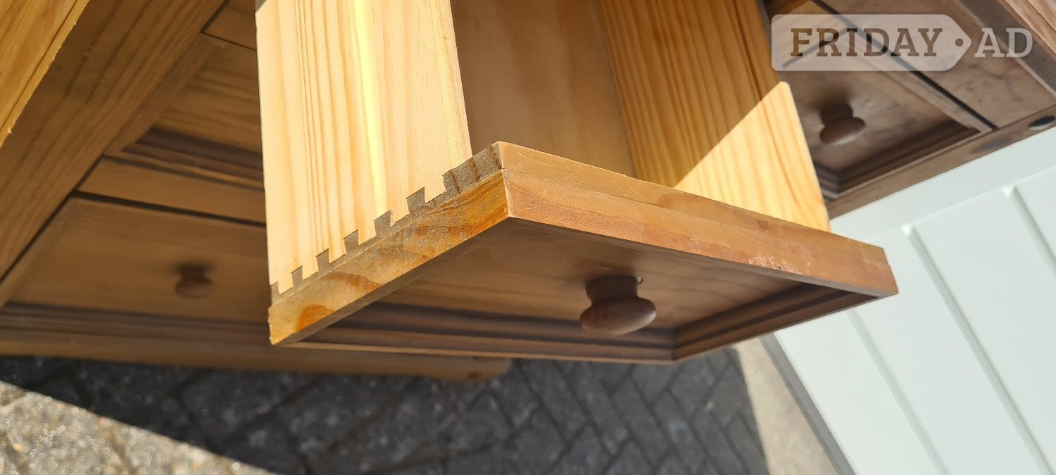Solid Wood Chest of Drawers - DELIVERY AVAILABLE - Furniture in Brighton