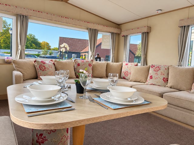 3 Bed Static Caravan For Sale Near Sizewell & Southwold - Holiday Homes in Saxmundham