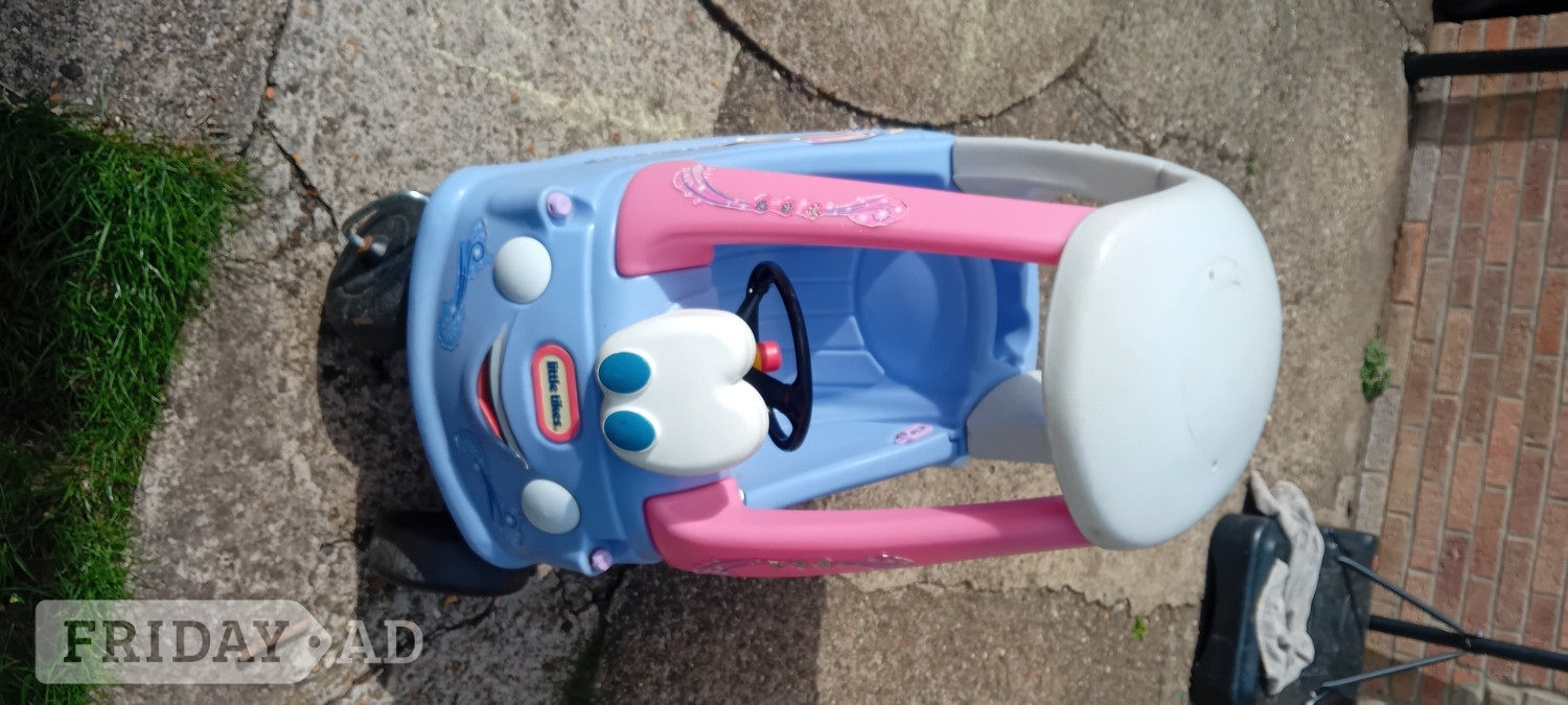 Girls pink car