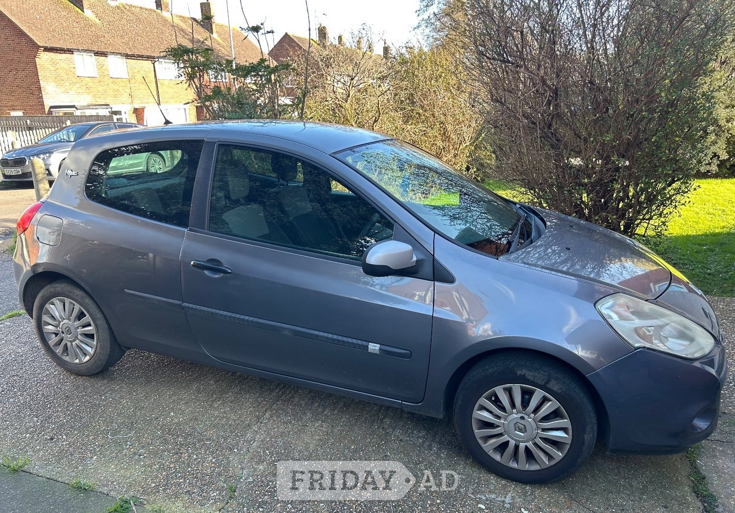 2010 Renault Clio i music  in Eastbourne
