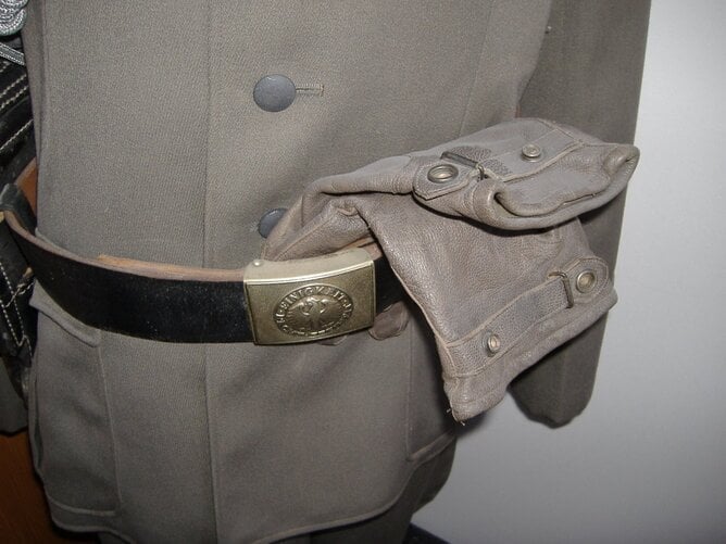 ex film prop full uniform on dummy may px good mtb bike /metal detector - Antiques & Collectables in Brighton