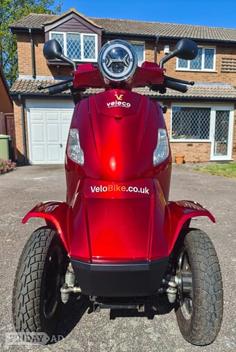 Veleco FASTER 4-Wheel Mobility Scooter – Excellent Condition