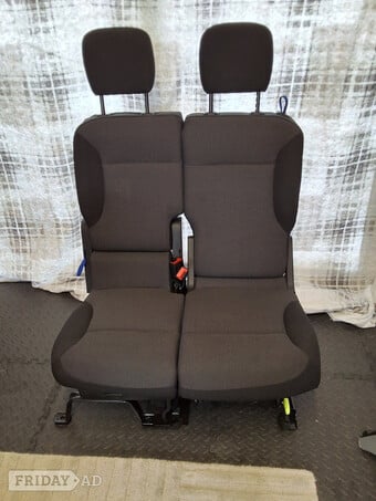 Passenger twin split seats