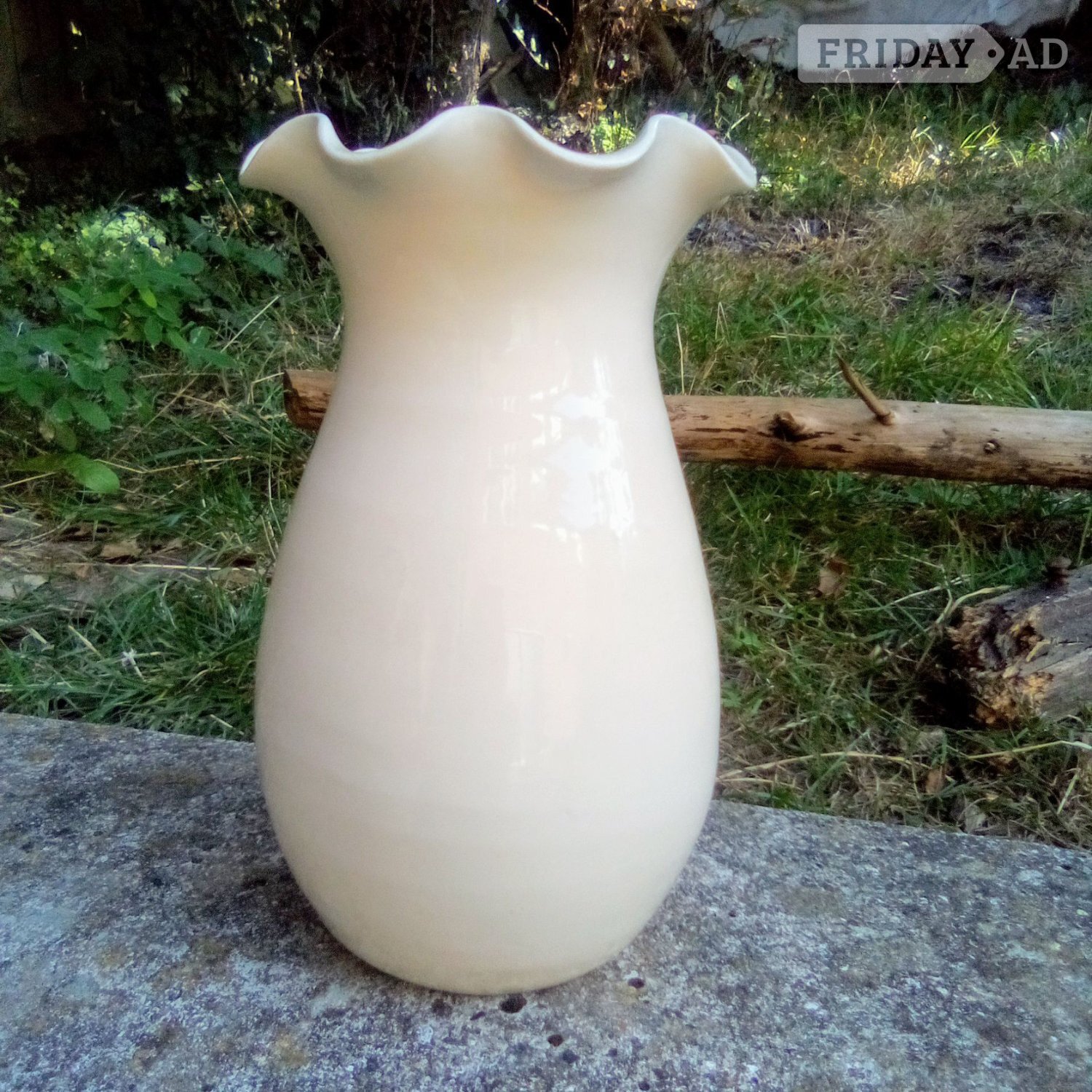 Vase 8"h, fluted rim, brand new