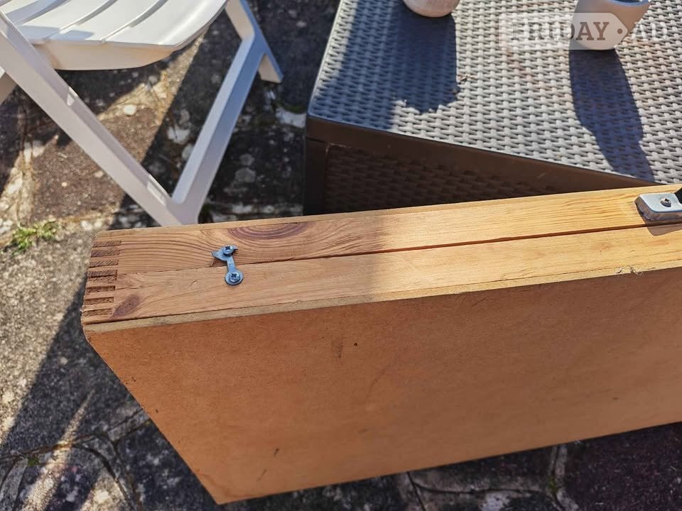 Heavy duty pasting table in good condition