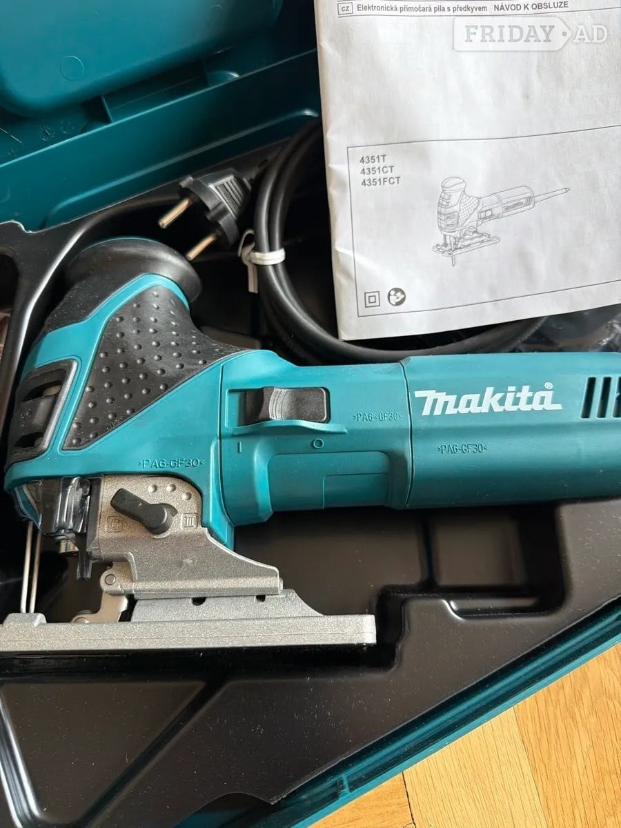 Makita 4351 CTJ Jigsaw in Case