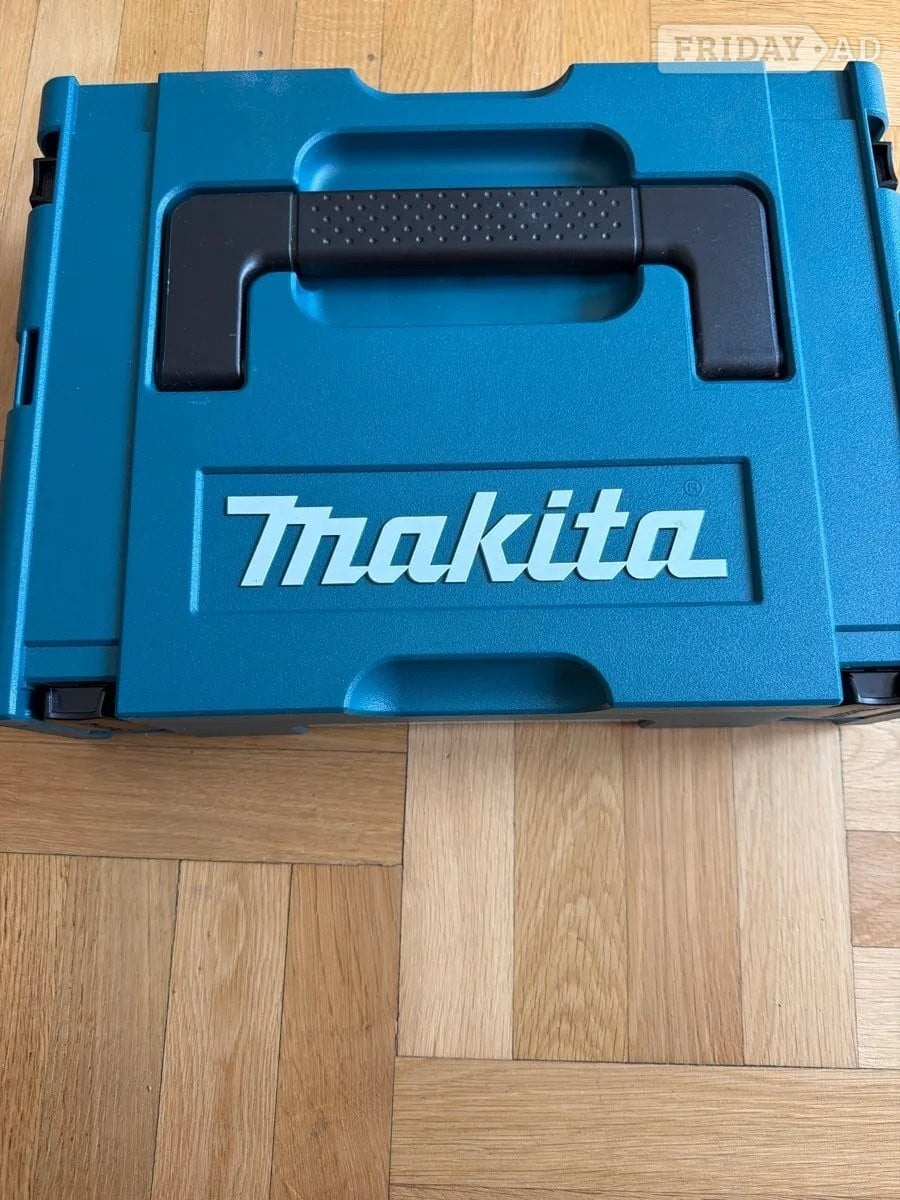 Makita 4351 CTJ Jigsaw in Case - DIY in Addlestone