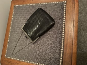 BLACK METALLIC PURSE BAG