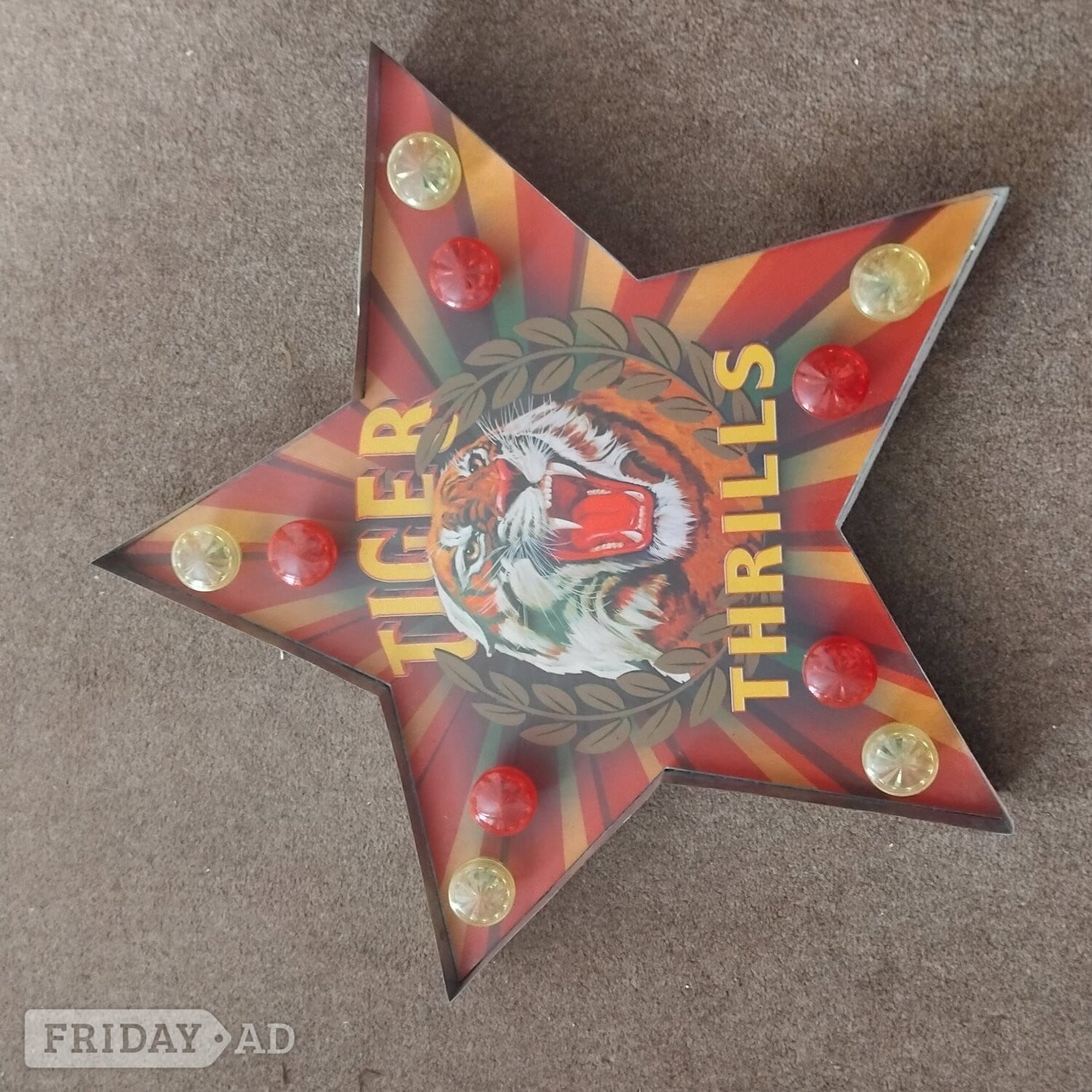 VINTAGE STAR MARQUEE SIGN/LIGHTS  RUSTIC METAL  FOR INDOOR SHOWS 