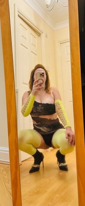 LATINO VICTORIA - READY TO SERVICE YOU IN CRAWLEY