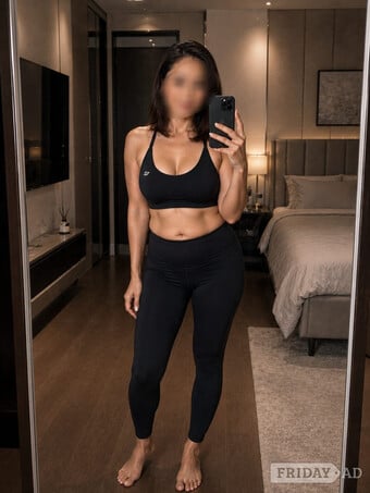 THAI lady available in Brighton 🌸
