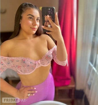 Latino Queen π¨π΄ Party Girl