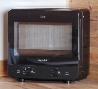 Hotpoint corner microwave oven 