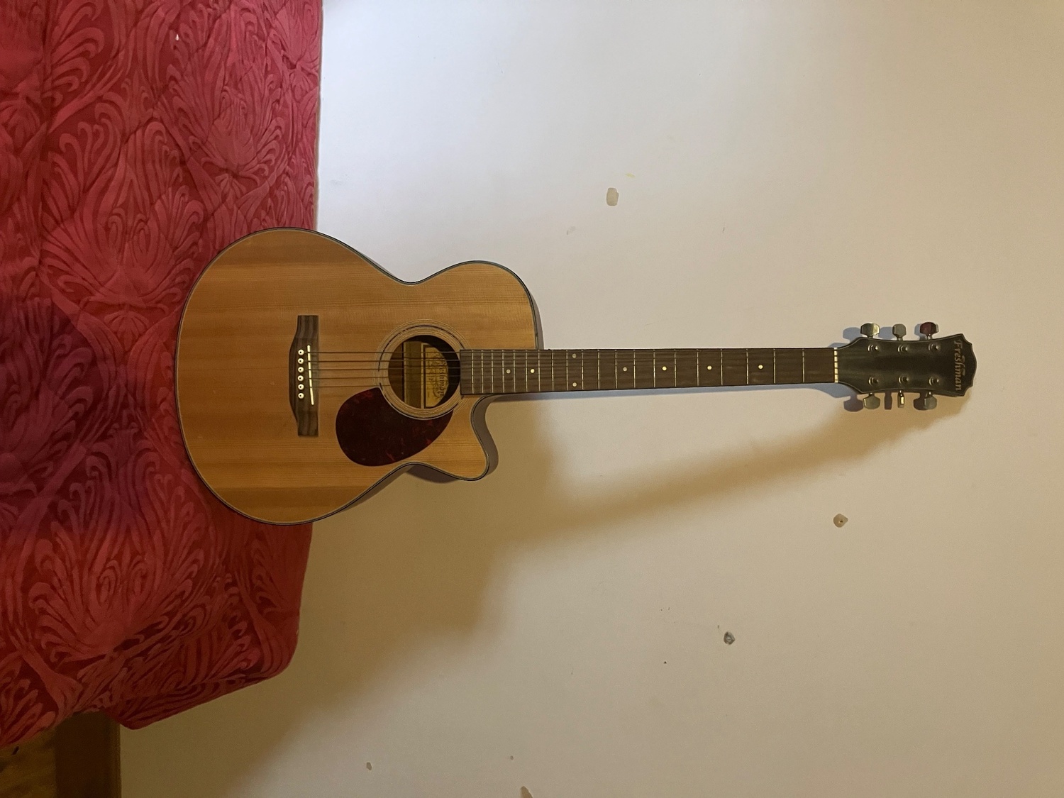 Epsom Freshman FA1AN electro-acoustic guitar 