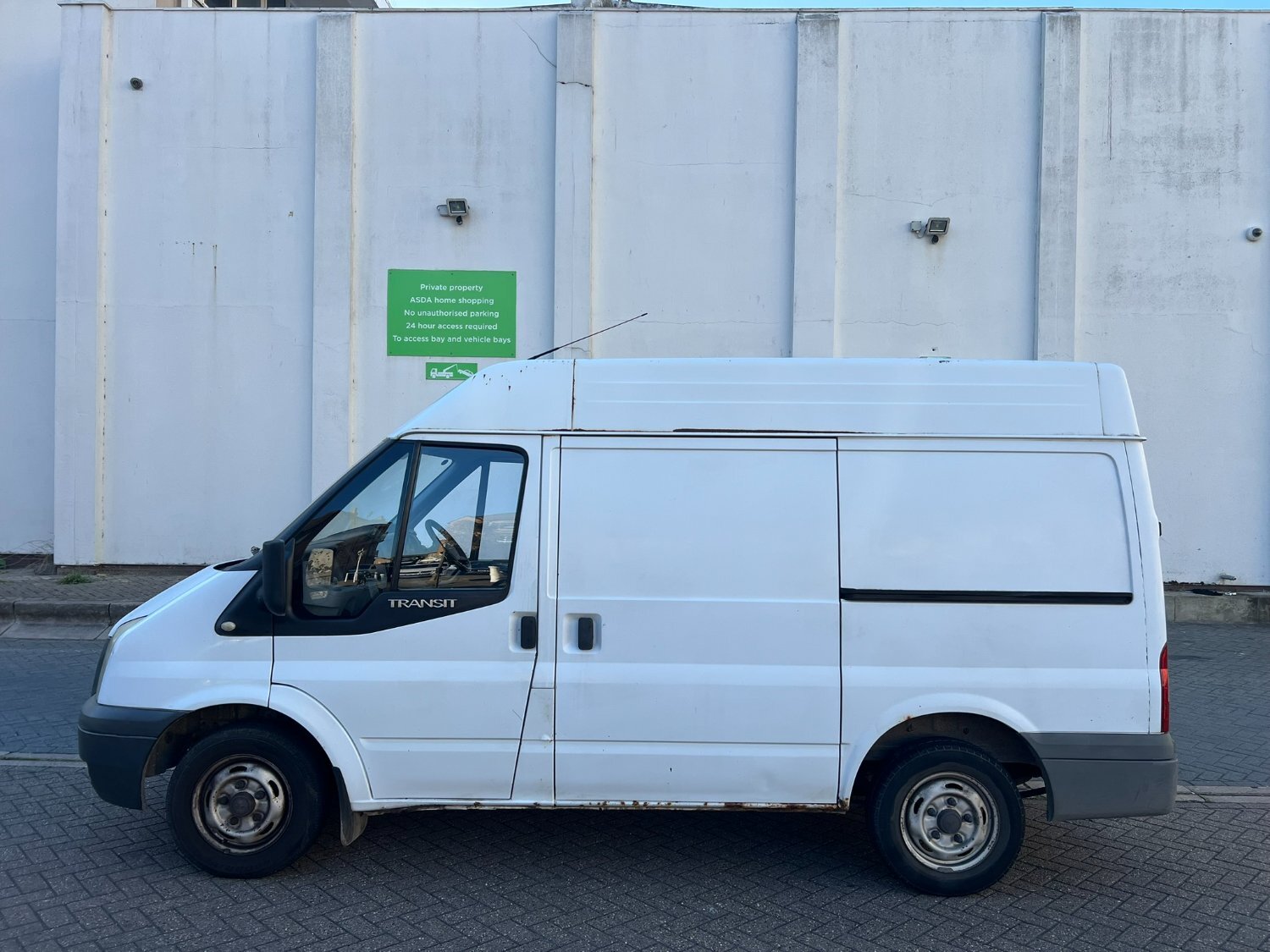 [ berth ]Ford Transit