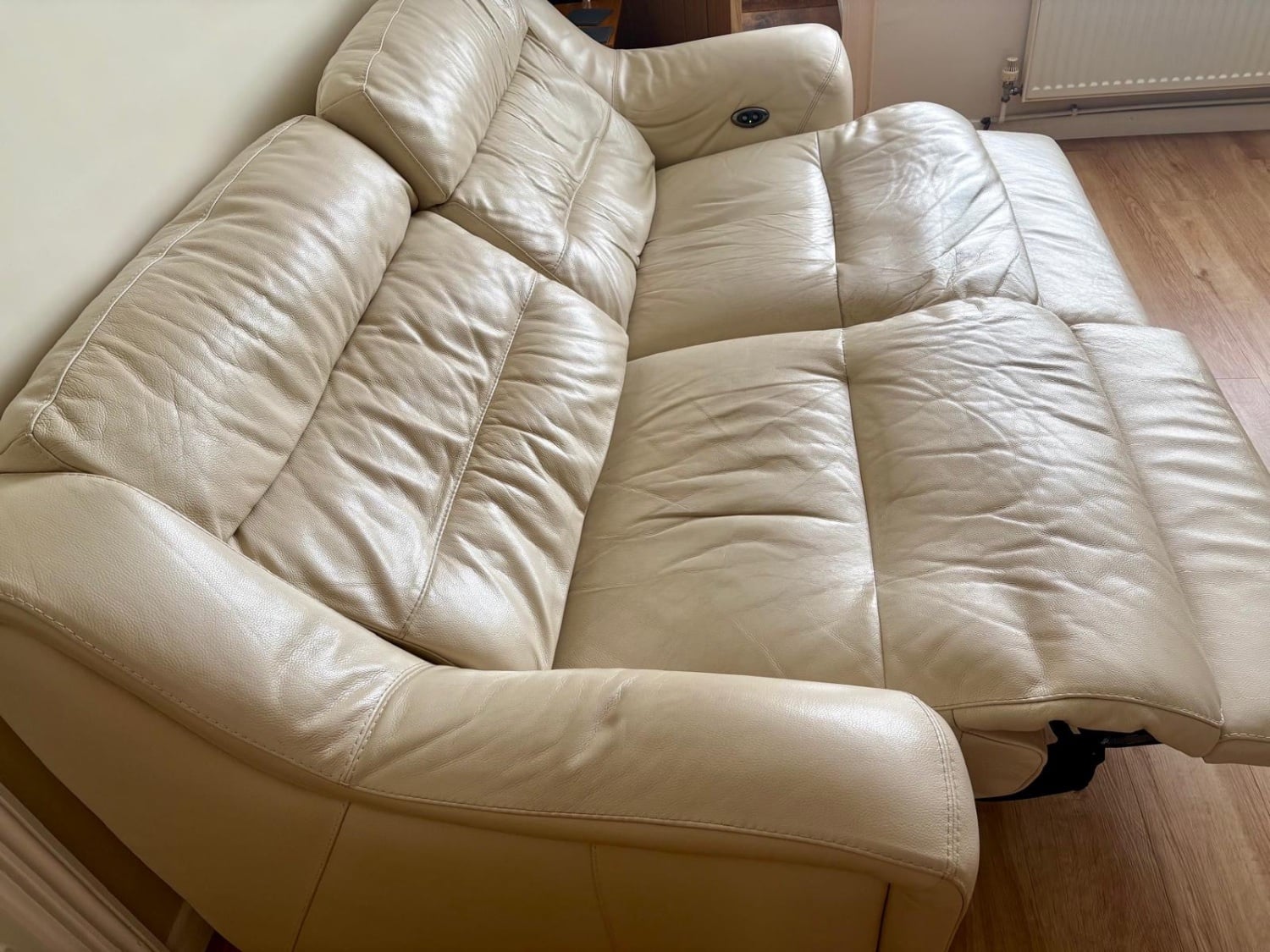 Three seater power recliner and two seater sofa - Furniture in Horsham
