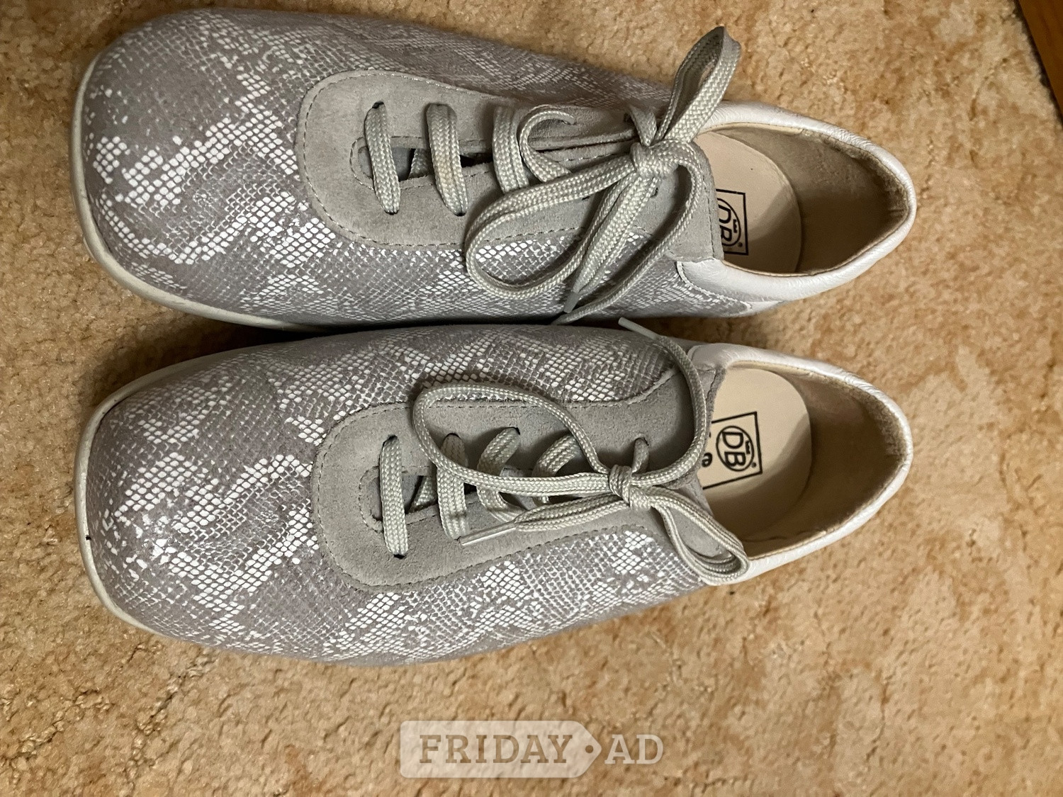DB wide fit casual trainer in Worthing
