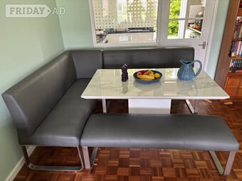 Corner dining set