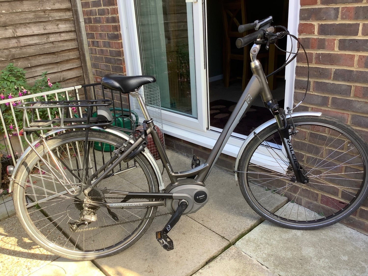 Ladies e bicycle