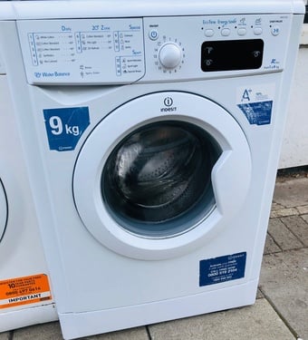9kg sized capacity Indesit washing machine with large size drum 