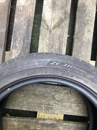 Falken Ziex 215/50R17 Part Worn Tyre 3.49mm