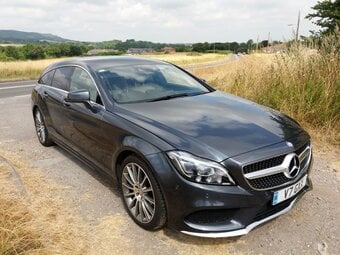 Dark grey cream interior 19"alloys motorwaymiles full service his